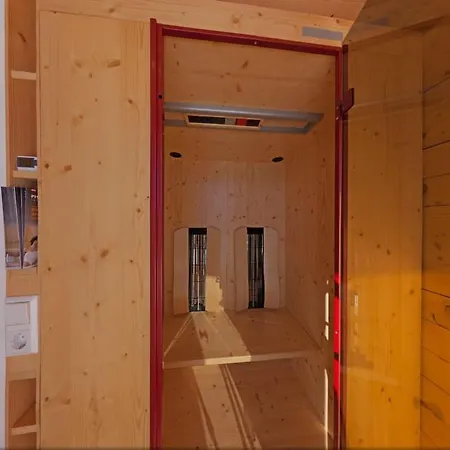 Hochegg Апартаменти *